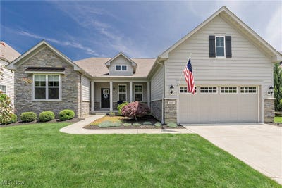 /international/us/660-shinnecock-lane-aurora-oh-110099988182/