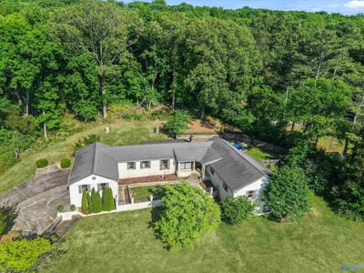 /international/us/6309-whitesburg-drive-se-huntsville-al-110107458270/