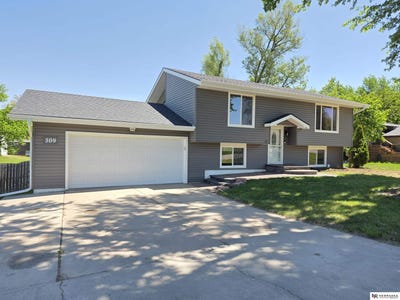 /international/us/309-s-4th-street-ceresco-ne-110108751204/