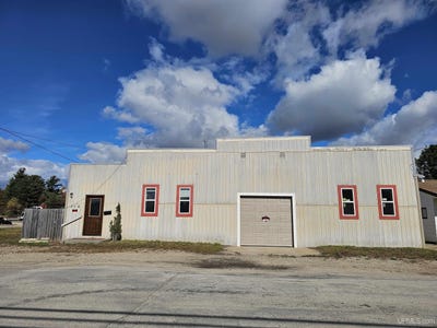 /international/us/316-wolf-street-manistique-mi-110120461435/