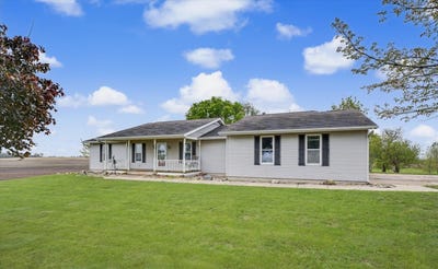 /international/us/1681-county-road-700-n-philo-il-110107882097/