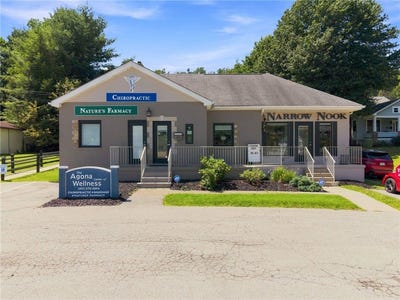 /international/us/1802-lincoln-way-white-oak-pa-110119689765/