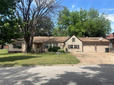 /international/us/1229-e-10th-street-okmulgee-ok-110108396783/
