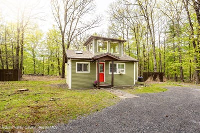 /international/us/2465-glasco-turnpike-woodstock-ny-110107961640/