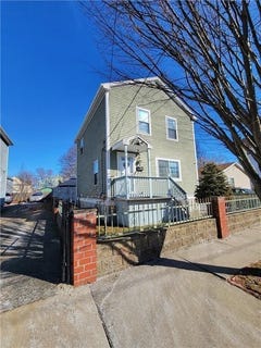 /international/us/42-burnside-street-providence-ri-110108901084/