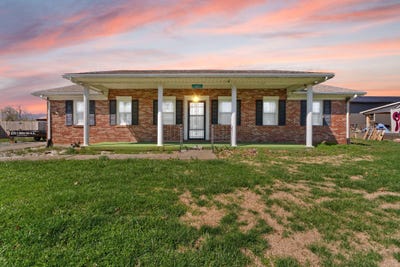 /international/us/157-estes-drive-lancaster-ky-110106350848/