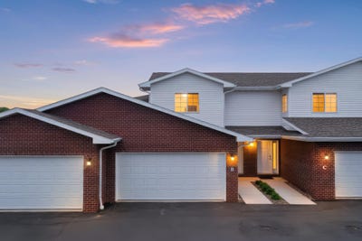 /international/us/13193-b-velp-avenue-suamico-wi-110108694498/