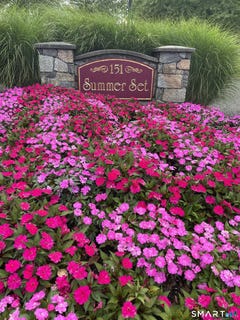 /international/us/151-shelter-rock-road-danbury-ct-110107394141/