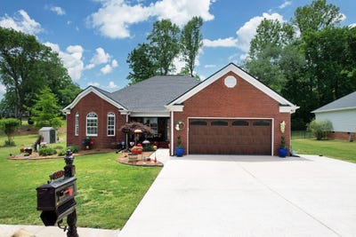 /international/us/10206-nissi-way-soddy-daisy-tn-110106589068/
