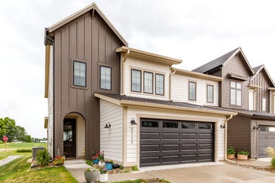 /international/us/2117-lacey-drive-ames-ia-110108580362/