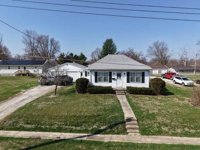 /international/us/615-n-memorial-pittsfield-il-110106432194/