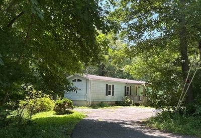 /international/us/40-darraugh-lane-sparrowbush-ny-110098048354/?lang=en