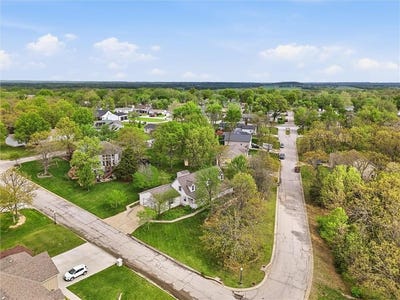 /international/us/612-17th-street-osawatomie-ks-110108068129/