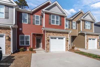 /international/us/1819-fox-den-way-greenville-nc-110106345840/
