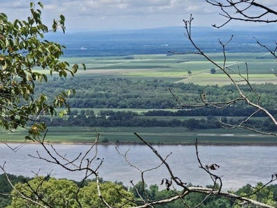 /international/us/160-acres-america-road-morrilton-ar-110100532538/