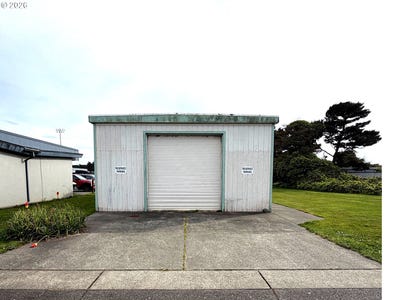 /international/us/485-9th-st-bandon-or-110106817873/