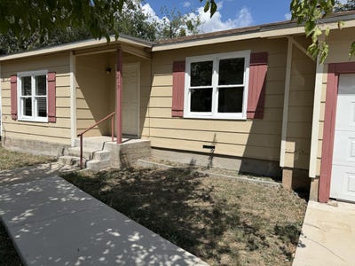 /international/us/1212-n-howard-street-san-angelo-tx-110110372114/