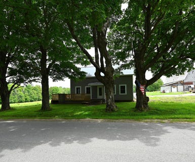 /international/us/601-limekiln-road-malone-ny-110100899518/
