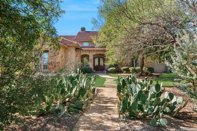 /international/us/325-whitestone-spring-branch-tx-110104051665/