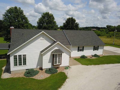 /international/us/14795-south-1825-road-stockton-mo-110100305466/