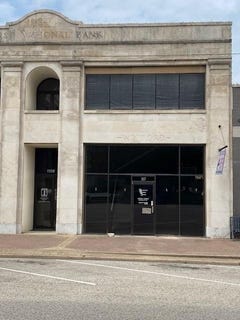 /international/us/117-e-tyler-st-athens-tx-110101068115/