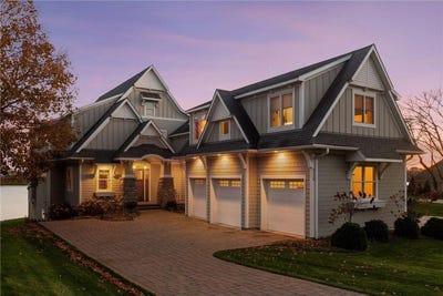 /international/us/3120-highland-boulevard-mound-mn-110103518700/