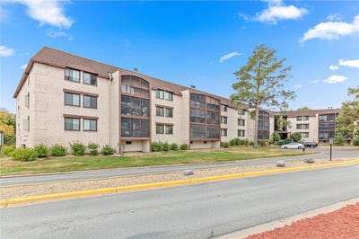 /international/us/4710-58th-avenue-n-crystal-mn-110106257975/