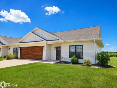 /international/us/625-layne-drive-unit-2-west-burlington-ia-110108937706/