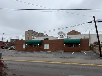 /international/us/317-broadway-st-jackson-oh-110103657273/