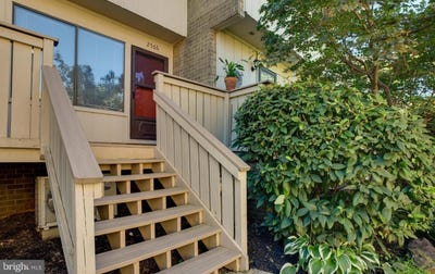 /international/us/2566-glengyle-drive-vienna-va-110100897726/