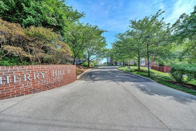 /international/us/225-23rd-st-sw-roanoke-va-110107207571/