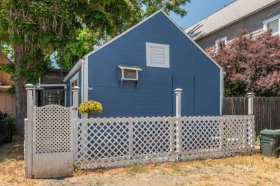 /international/us/493-main-st-weaverville-ca-110107349811/
