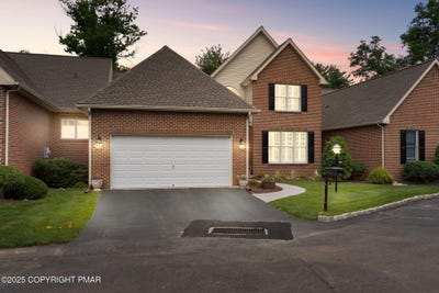 /international/us/4757-pinehurst-circle-center-valley-pa-110101345572/