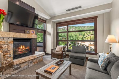 /international/us/120-carriage-way-snowmass-village-co-110109158045/