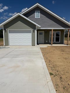 /international/us/12133-willow-road-vevay-in-110109943811/