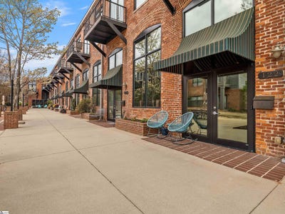 /international/us/300-south-street-simpsonville-sc-110106768169/