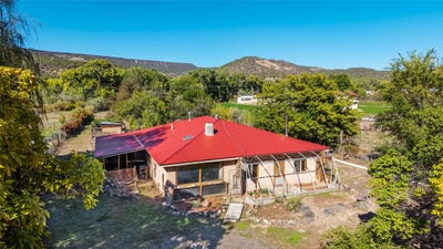 /international/us/102-county-road-61-embudo-nm-110120584528/