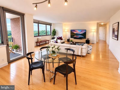 /international/us/1220-blair-mill-road-silver-spring-md-110108252717/
