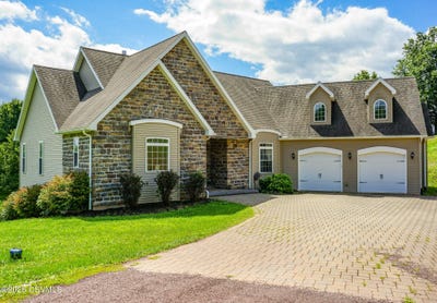 /international/us/129-irion-drive-montoursville-pa-110109890298/