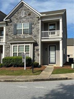 /international/us/7808-rutgers-circle-fairburn-ga-110108577801/