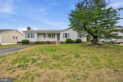 /international/us/5725-up-a-way-drive-fredericksburg-va-110108232804/