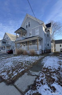 /international/us/144-montauk-avenue-new-london-ct-110105277958/
