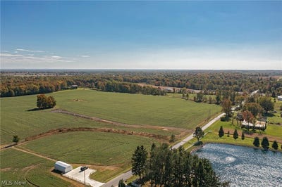 /international/us/9310-slagle-road-garrettsville-oh-110106371999/