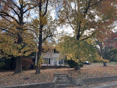 /international/us/106-s-mansfield-road-ava-mo-110108028711/