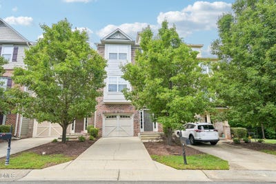 /international/us/232-linden-park-lane-cary-nc-110108407884/