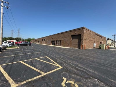 /international/us/129-wheeling-road-wheeling-il-110110218144/