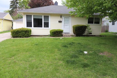/international/us/2702-saint-james-street-rolling-meadows-il-110107981258/