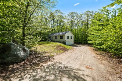 /international/us/355-bonnyman-road-wakefield-nh-110108536371/