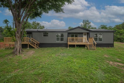 /international/us/16062-farm-road-1115-cassville-mo-110100312218/?lang=en