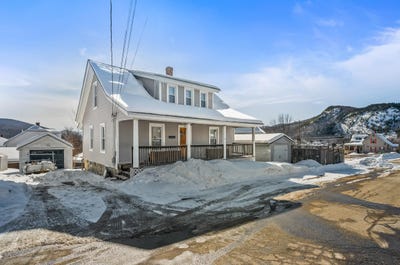 /international/us/66-spruce-street-berlin-nh-110106003320/